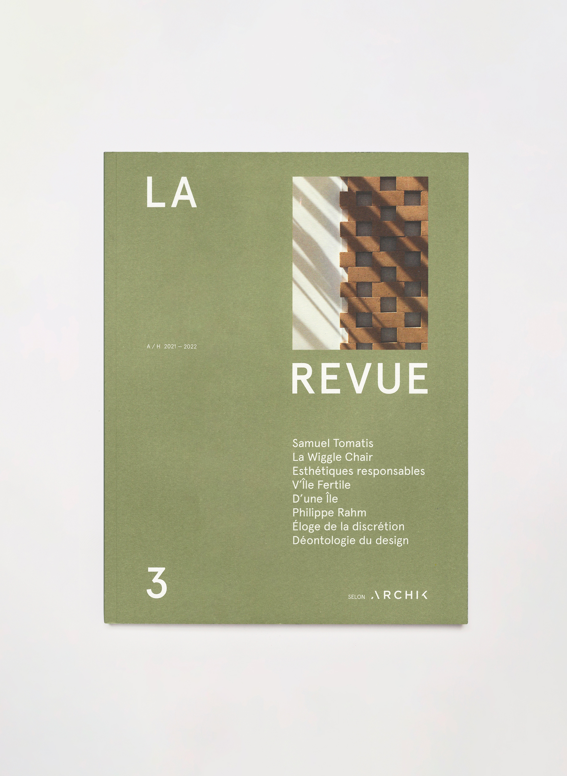 LA REVUE 3